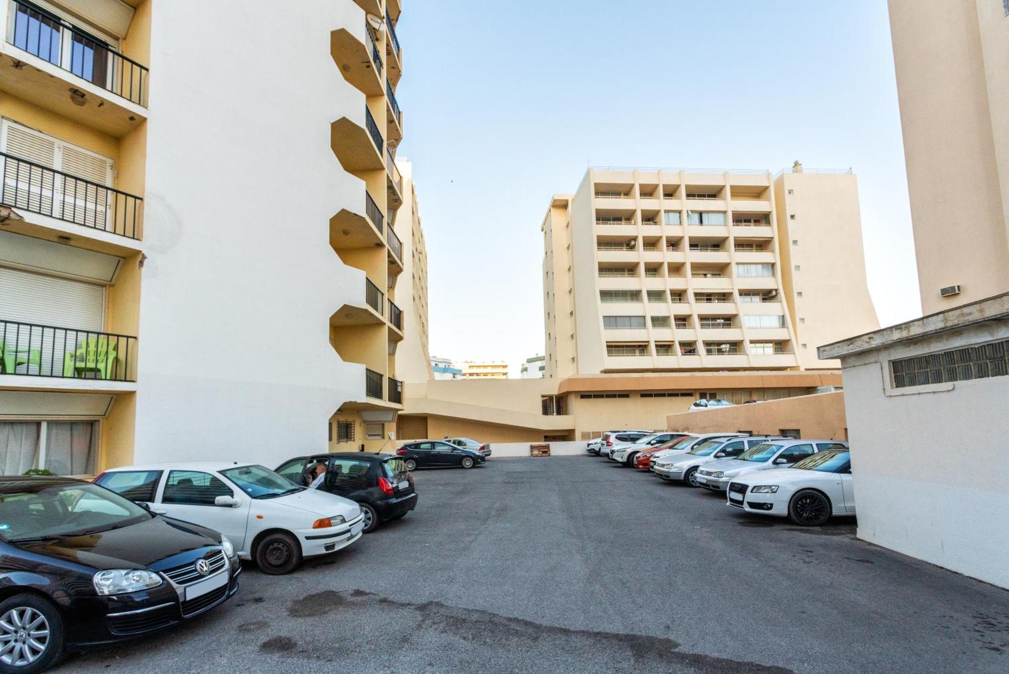 Bnb Homes Praia Da Rocha Beach Bright Apartment 50 M Away From The Ocean Портиман Екстериор снимка