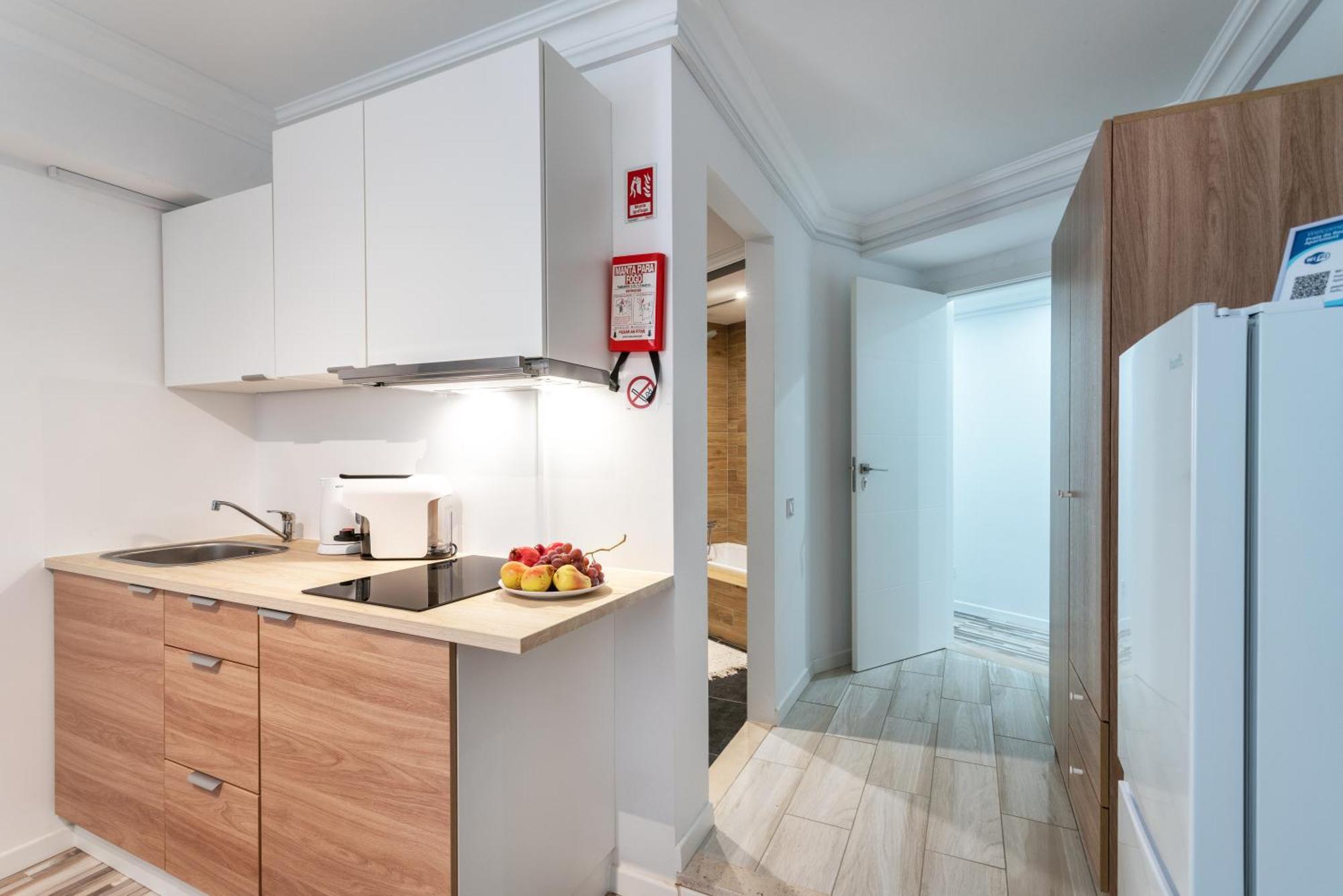 Bnb Homes Praia Da Rocha Beach Bright Apartment 50 M Away From The Ocean Портиман Екстериор снимка